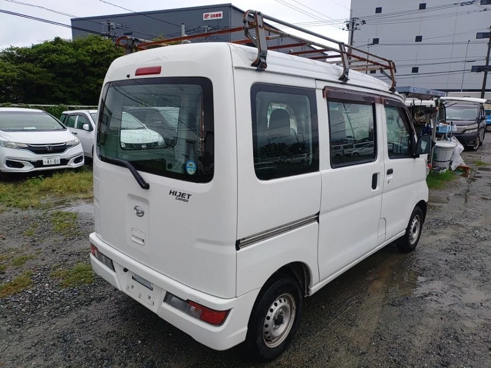 Daihatsu Hijet Cargo S321V 2020